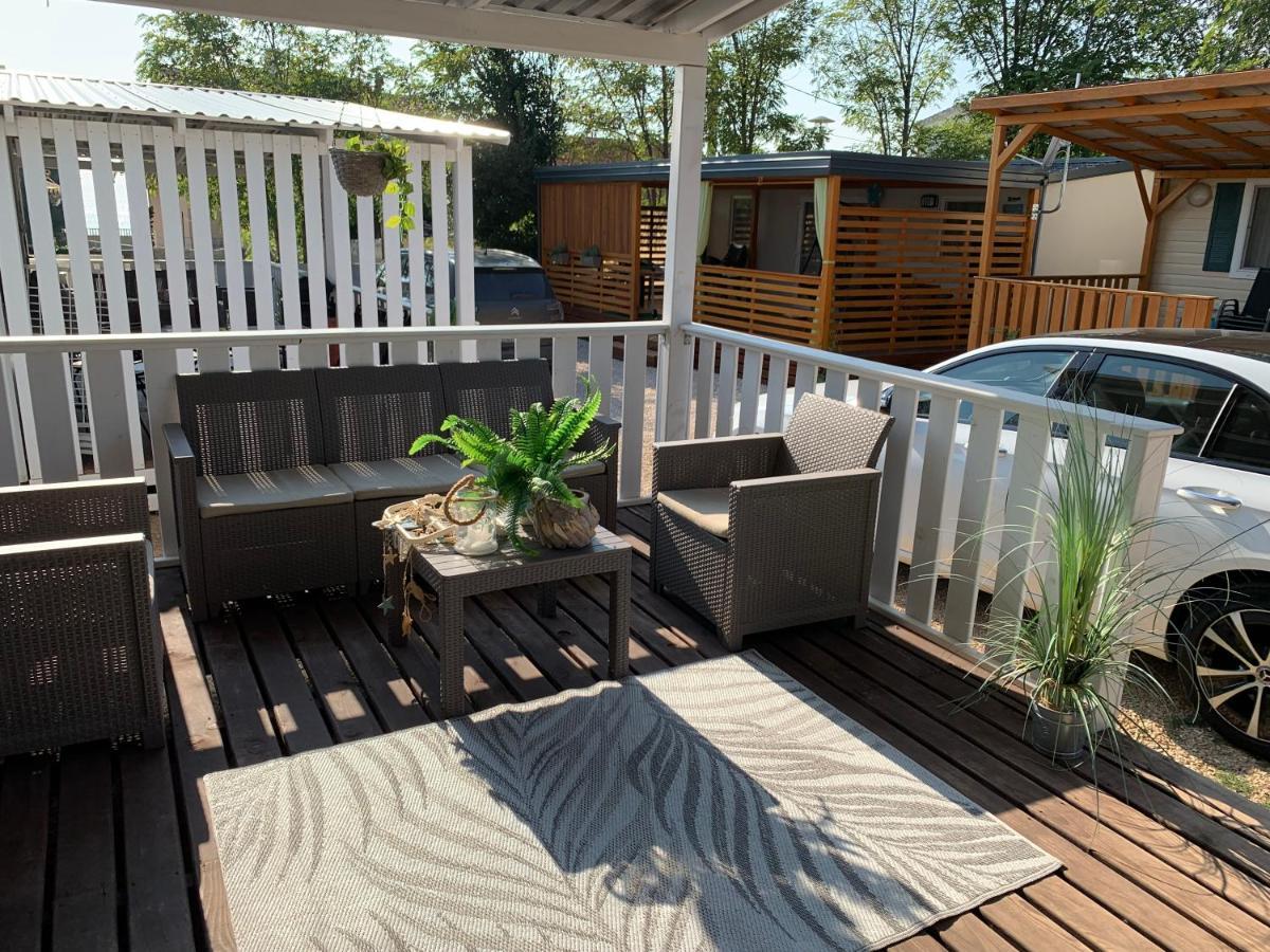 Apartment Privlaka Mobilhouses *